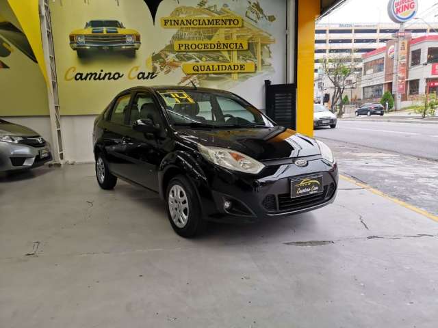 Fiesta sedan SE 1.6 flex completo 2014