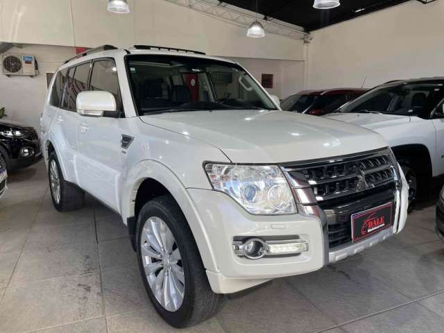 Mitsubishi Pajero full 2016 3.8 hpe 4x4 v6 24v gasolina 4p automático