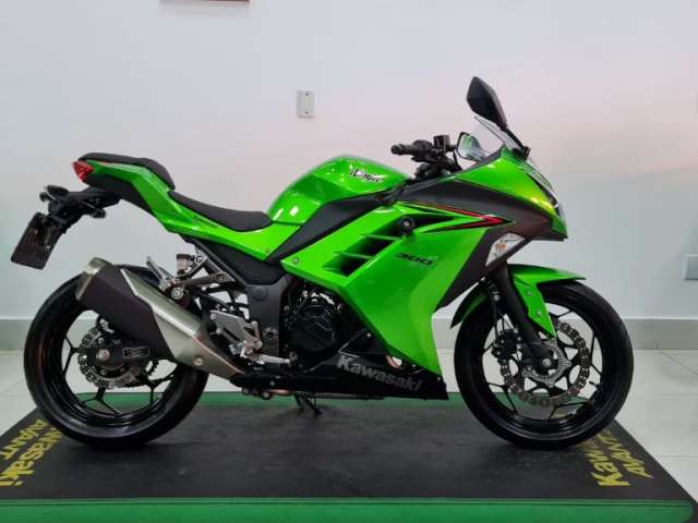 Kawasaki Ninja 300