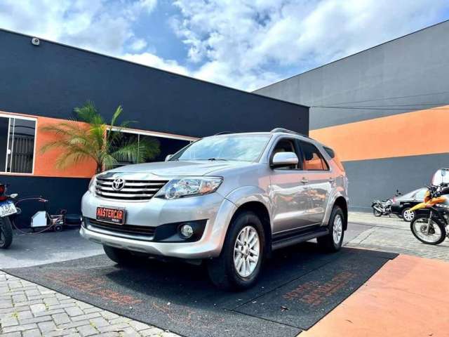 TOYOTA HILUX SW4 4X2SR 2015