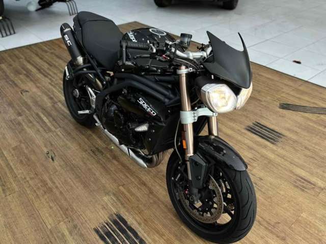 Triumph Speed triple 1050r 2013