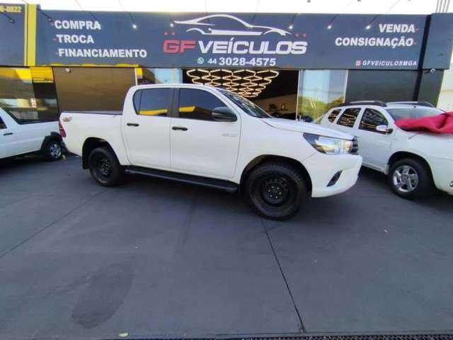 TOYOTA HILUX CDLOWM4FD 2020