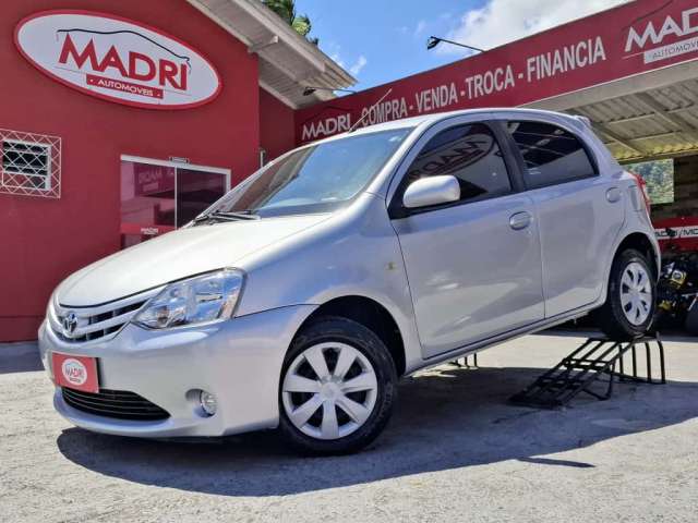 Toyota ETIOS XS  1.3 Flex 16V 5p Mec.