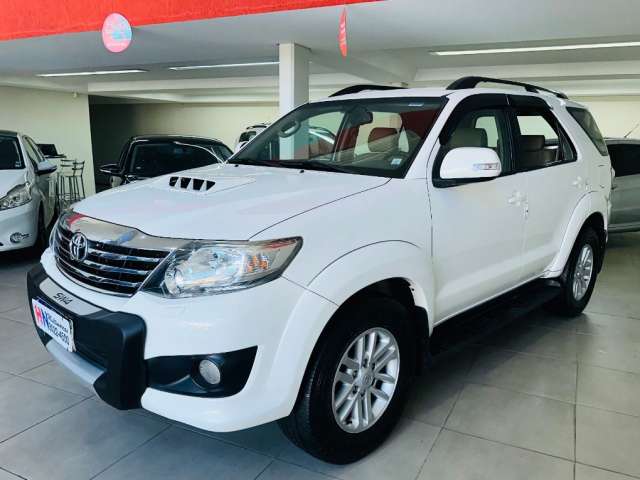 HILUX SW4 SRV 4X4 2013