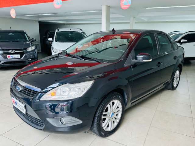 Focus Sedan GLX 2011 Autom. Fin.100%