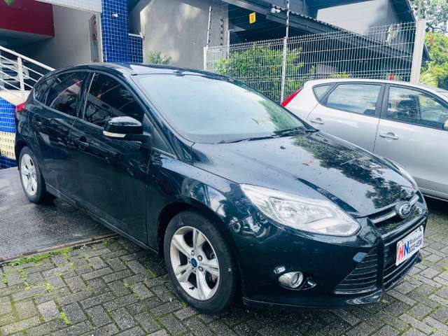 FOCUS HATCH 1.6 MANUAL FIN.100%