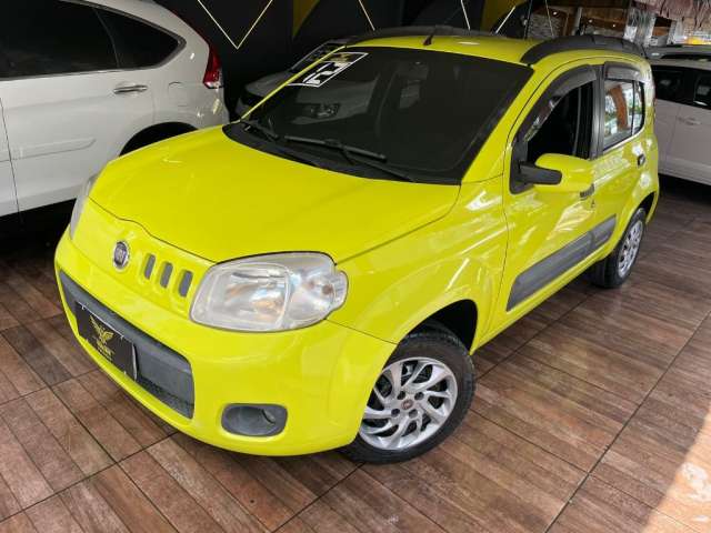  FIAT UNO 1.0 VIVACE 8V FLEX 4P MANUAL 2012