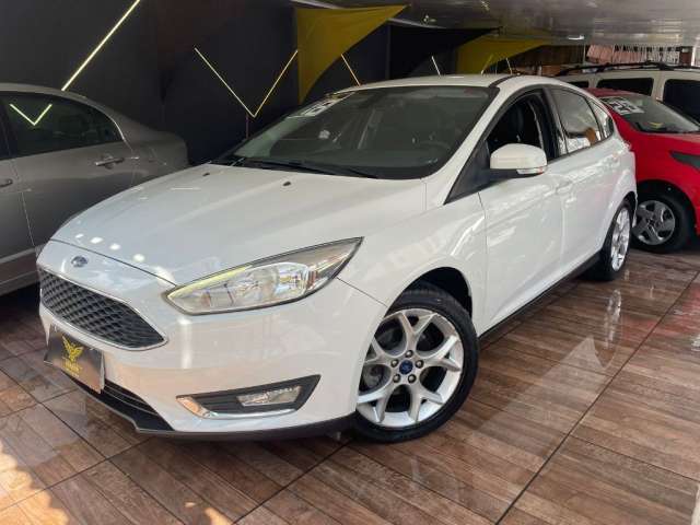 FORD FOCUS 1.6 SE PLUS MANUAL