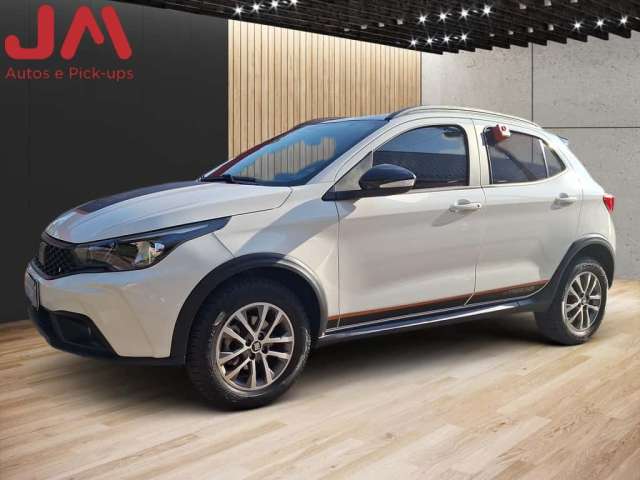 Fiat Argo TREKKING 1.3 8V Flex  - Branca - 2023/2023