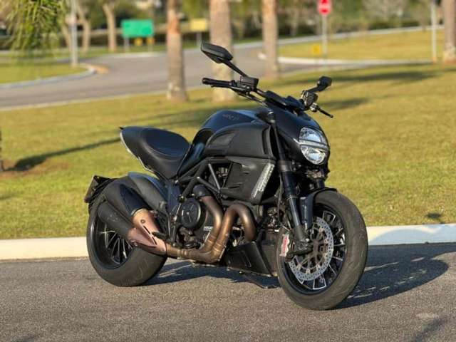 DUCATI DIAVEL 1260 S 2014