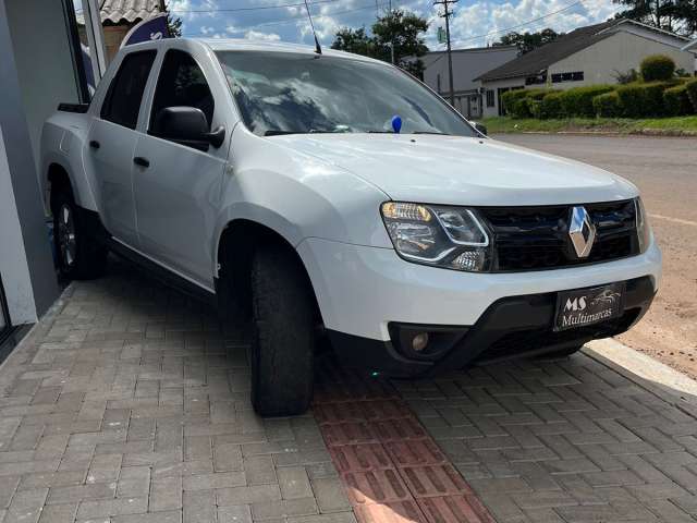 RENAULT DUSTER OROCH à venda.