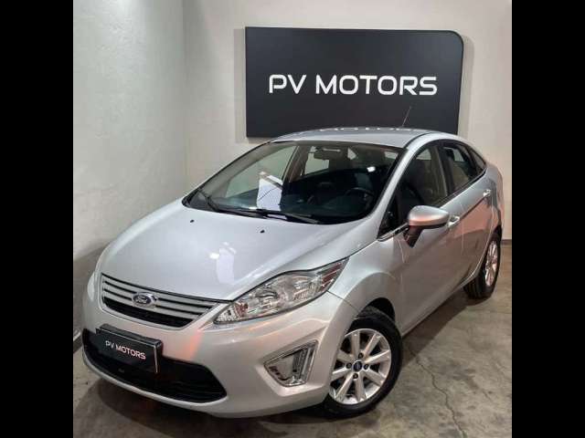 Ford Fiesta Sedan /  SE - Prata - 2011/2011