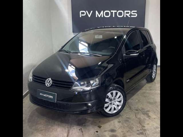 Volkswagen Fox W/ 1.6 GII - Preta - 2012/2013