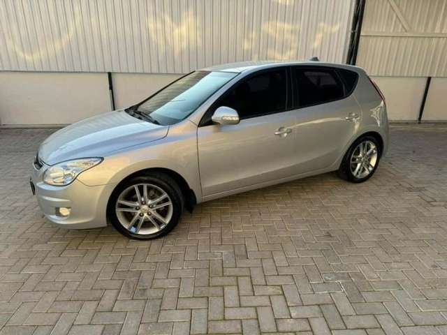 HYUNDAI I30 2.0 2010