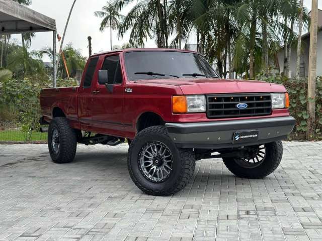 Ford F-1000  Super Série CE Diesel 3.9 - Vermelha - 1995/1995