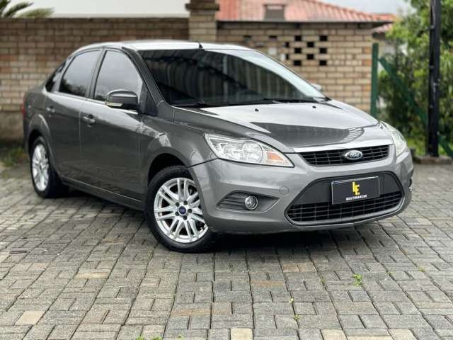 Ford Focus Sedan 2.0 16V Flex 4p Aut. - Cinza - 2012/2013