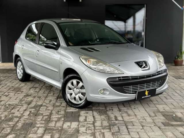 Peugeot 207 XR Sport 1.4 Flex 8V 5p  - Prata - 2010/2011