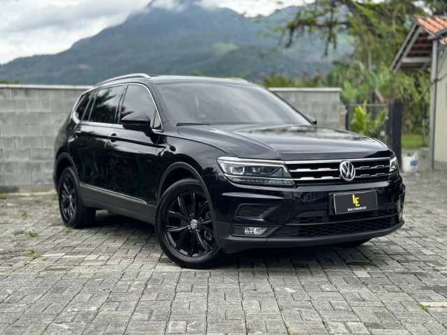 Volkswagen Tiguan Allspac Comf 250 TSI 1.4 Flex - Preta - 2019/2020