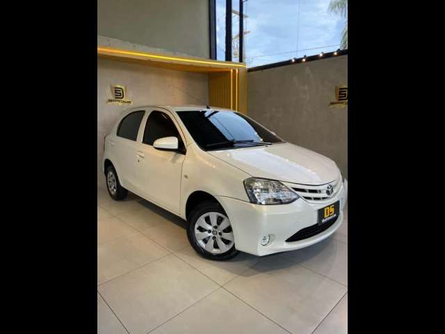 Toyota ETIOS 1.3 X 16V FLEX 4P MANUAL