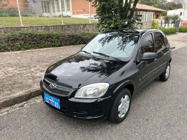 24.900,00 / Celta LS 1.0 2012 Preto