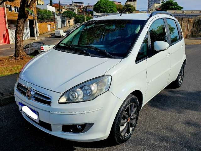 Fiat Idea Attractive 1.4 Flex - Ano 2015