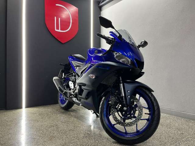 	YZF R-3 321 - 2024