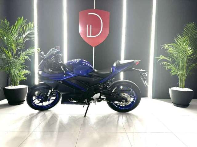 YAMAHA YZF R-3 321 2024