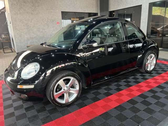 VOLKSWAGEN BEETLE 2010