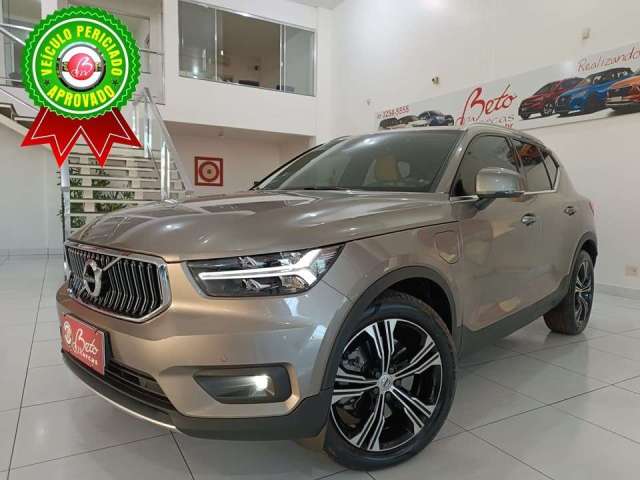 VOLVO XC 40