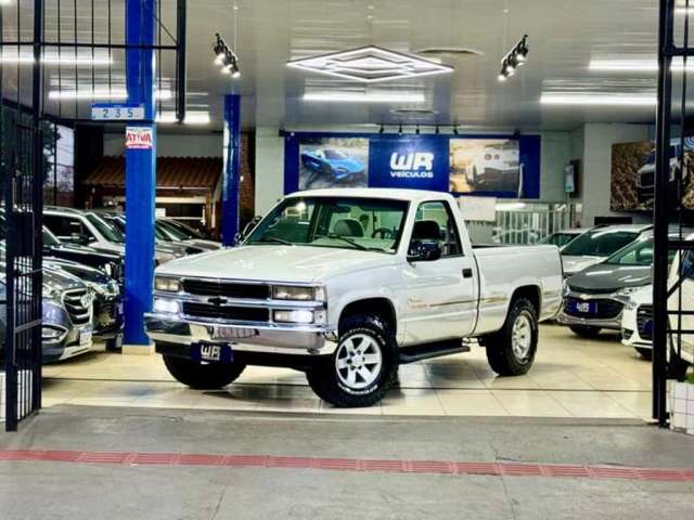 CHEVROLET SILVERADO D20 2001