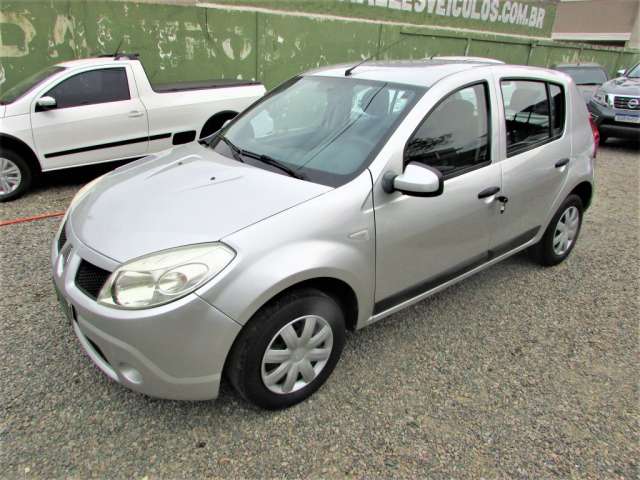 sandero expression 1.0 parcela de r$ 749, sem entrada 2011 completo