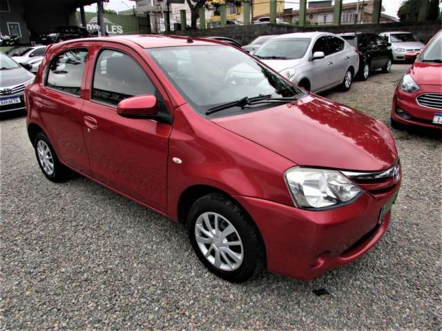 etios hacth 1.3 flex r$ 60x1349, sem entrada 2016 completo