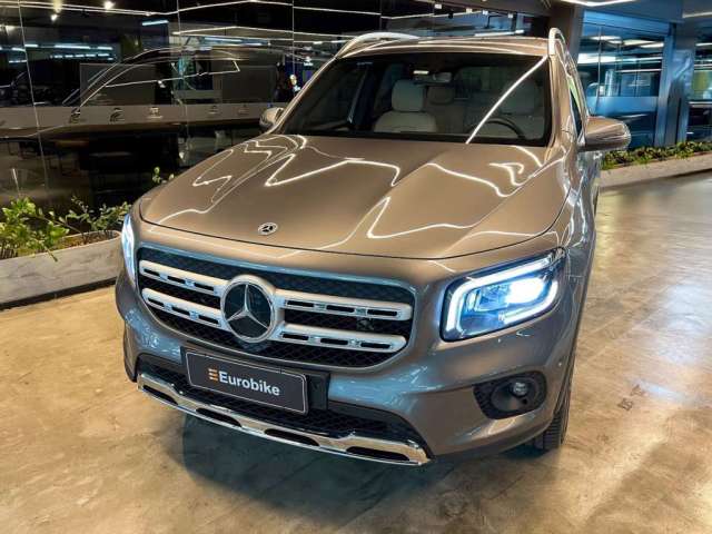 MERCEDES-BENZ GLB 200