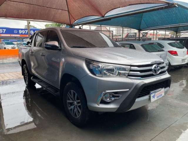 TOYOTA HILUX SW4