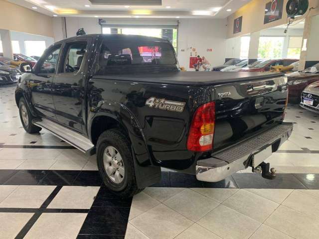 Oportunidade! Hilux 4x4 SRV – Potência e Conforto!