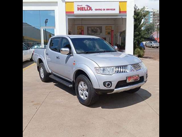 MITSUBISHI L200 TRITON 3.2 HPE 4X4 CD 16V TURBO INTERCOOLER DIESEL 4P AUTOMÁTICO