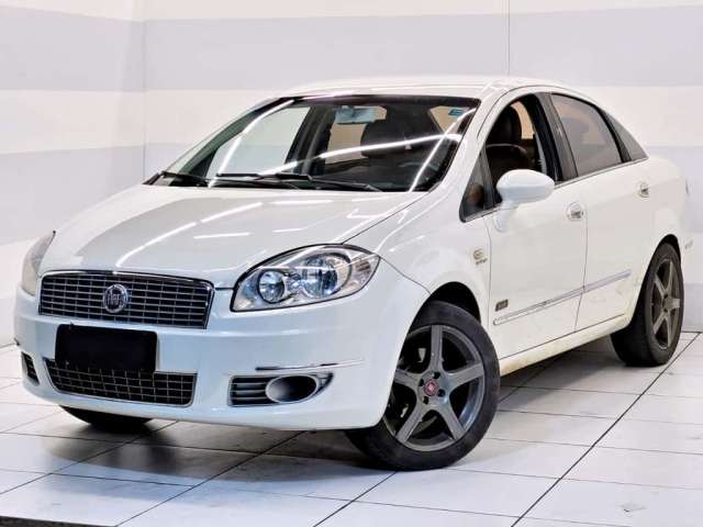 Fiat Linea 2013 1.8 essence 16v flex 4p automatizado