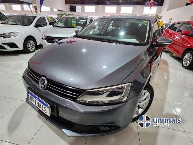 VOLKSWAGEN JETTA 2.0 COMFORTLINE FLEX 4P MANUAL