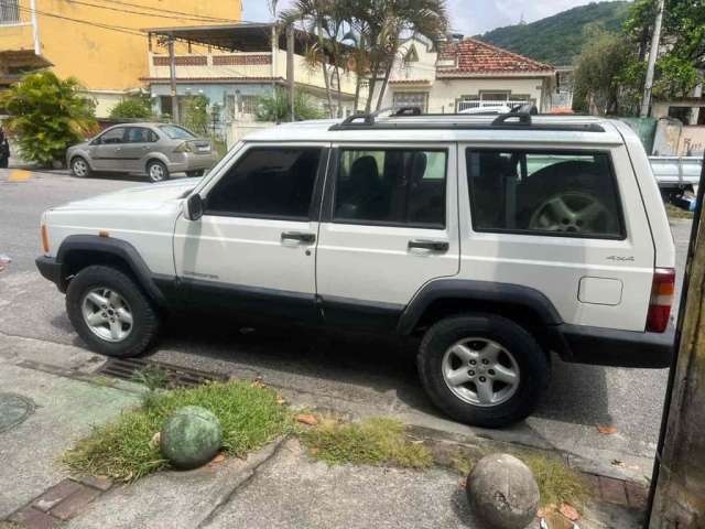 Jeep Cherokee 2000 4.0 sport 4x4 6i 12v gasolina 4p automático