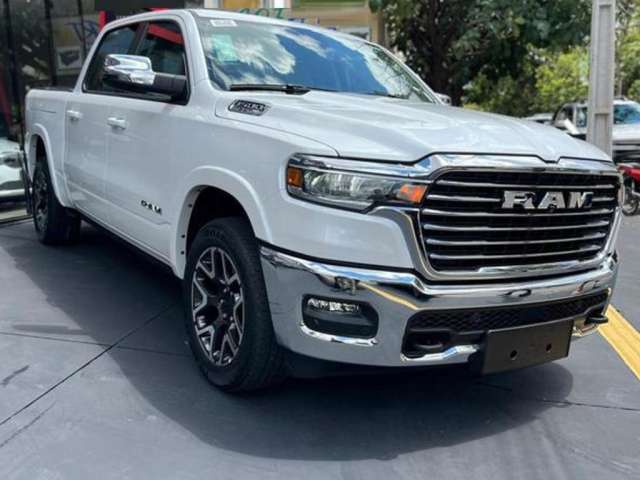 Ram Laramie 1500 3.0 Hurricane 6 Biturbo Gas Cd 4x4 Aut 2025