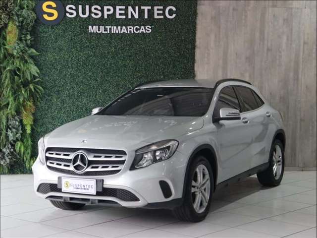 MERCEDES-BENZ GLA 200 1.6 CGI Style 7g-dct - 2017/2018