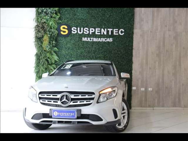 MERCEDES-BENZ GLA 200 1.6 CGI Style 7g-dct - 2017/2018