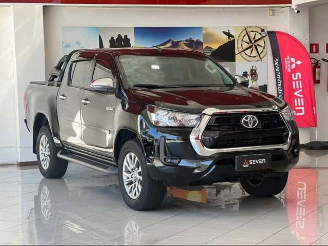 Toyota HILUX 2.8 D-4D TURBO DIESEL CD SRV 4X4 AUTOMÁTICO