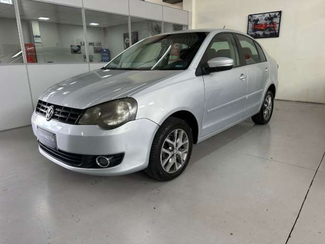 Polo Sedan Comfortline 1.6 2013 