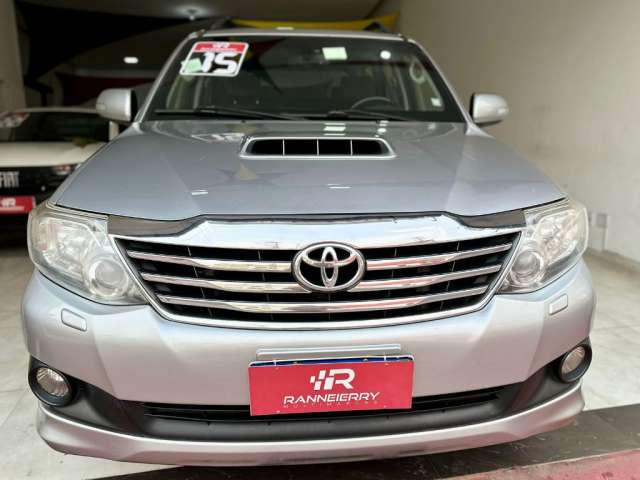 Toyota Hilux SW4 SRV 3.0 DIESEL 2015/2015