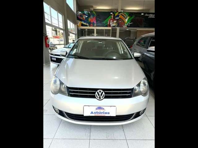 VOLKSWAGEN POLO SEDAN 1.6 COMFOR 2013