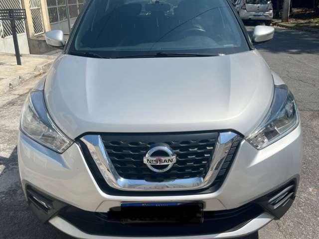 NISSAN KICKS à venda.