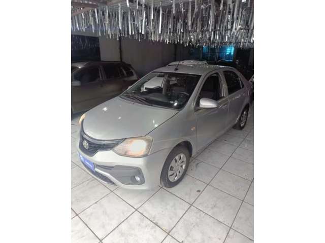 Toyota Etios 2021 1.5 x plus sedan 16v flex 4p manual