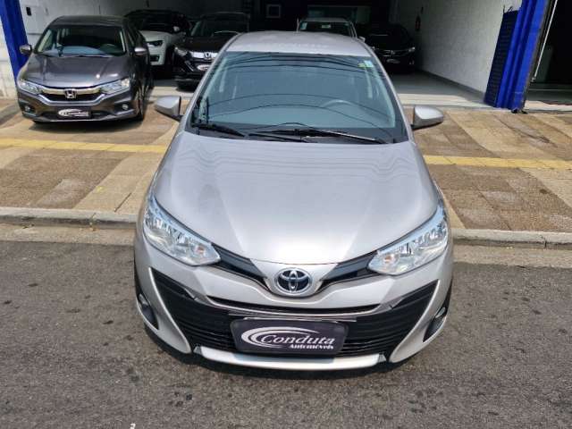 Toyota Yaris Sedam 1.5 XL CVT