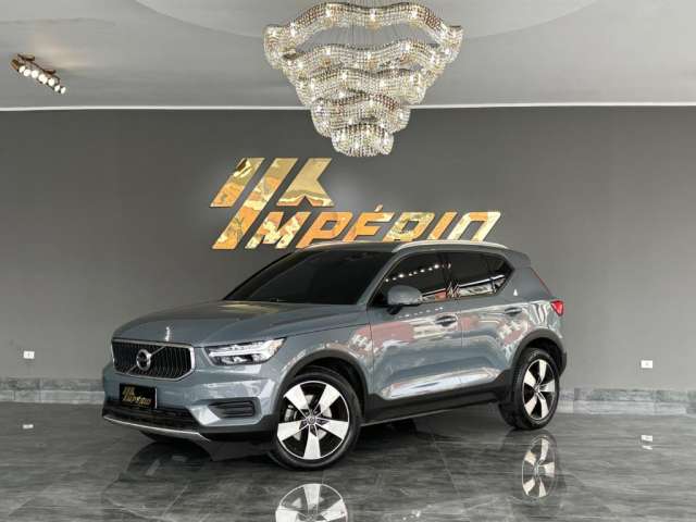 VOLVO XC40 MOMENTUM T5